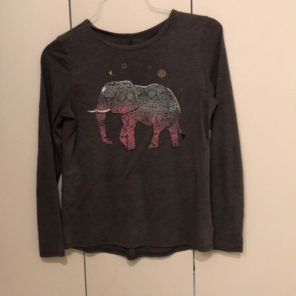 Grey long sleeve with elephant and gold.